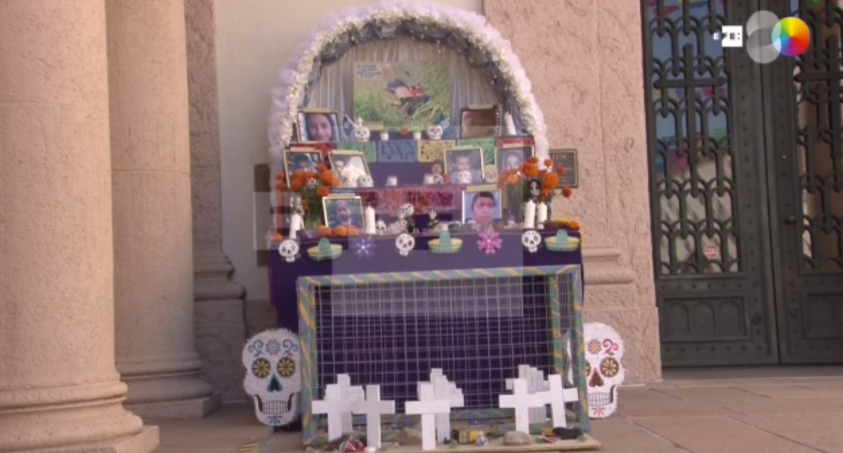 Dedican altar a niños víctimas de políticas migratorias de EE.UU. - altar-dedicado-a-ninos-migrantes-muertos