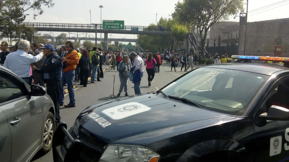 Desalojan el CJF por amenaza de bomba