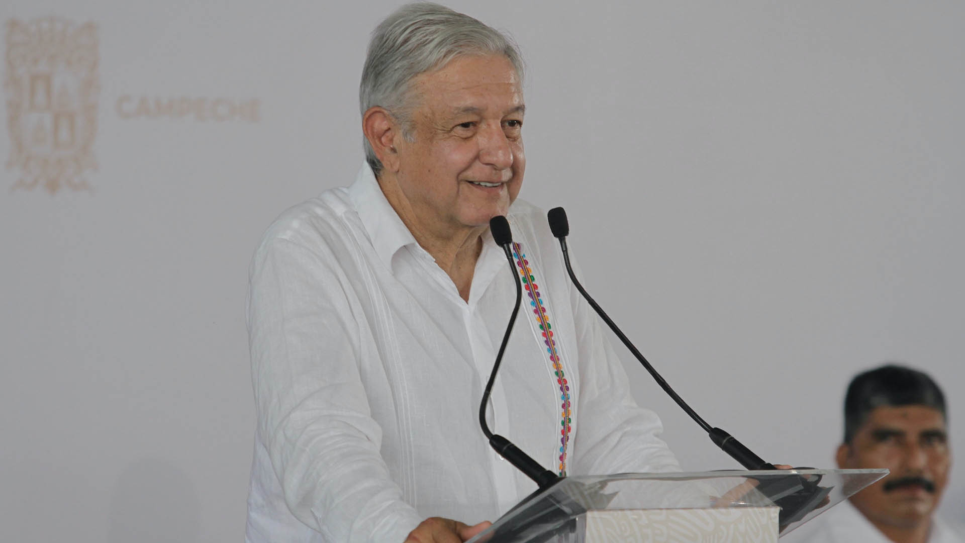 Conservadores se disfrazan de ambientalistas contra el Tren Maya: AMLO