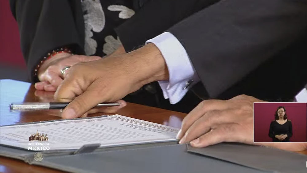 Firman Acuerdo por la Igualdad; López Obrador promete acabar con el machismo en la Administración Pública Firman Acuerdo por la Igualdad; López Obrador promete acabar con el machismo en la Administración Pública