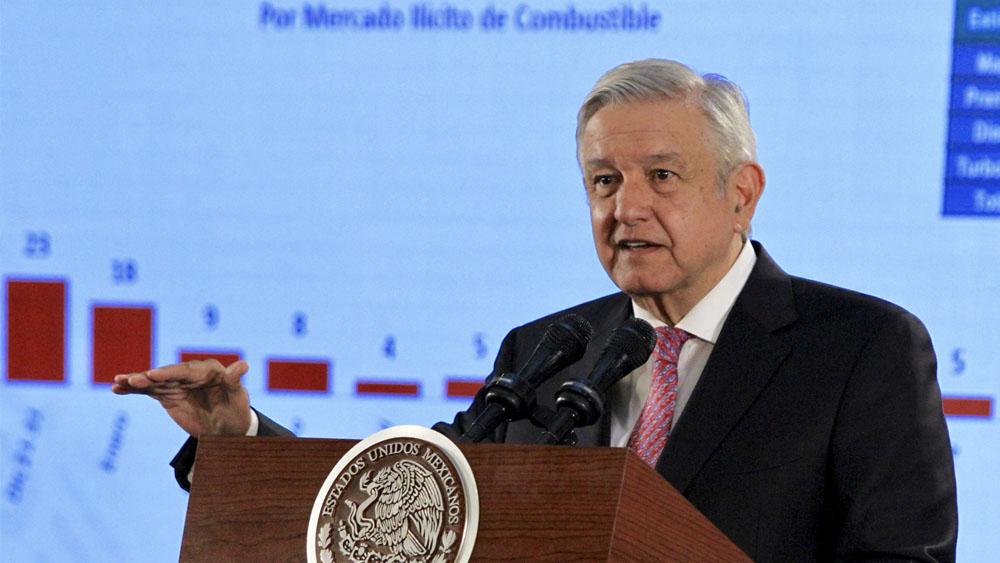 López Obrador pide a funcionarios darse “más baños de pueblo”