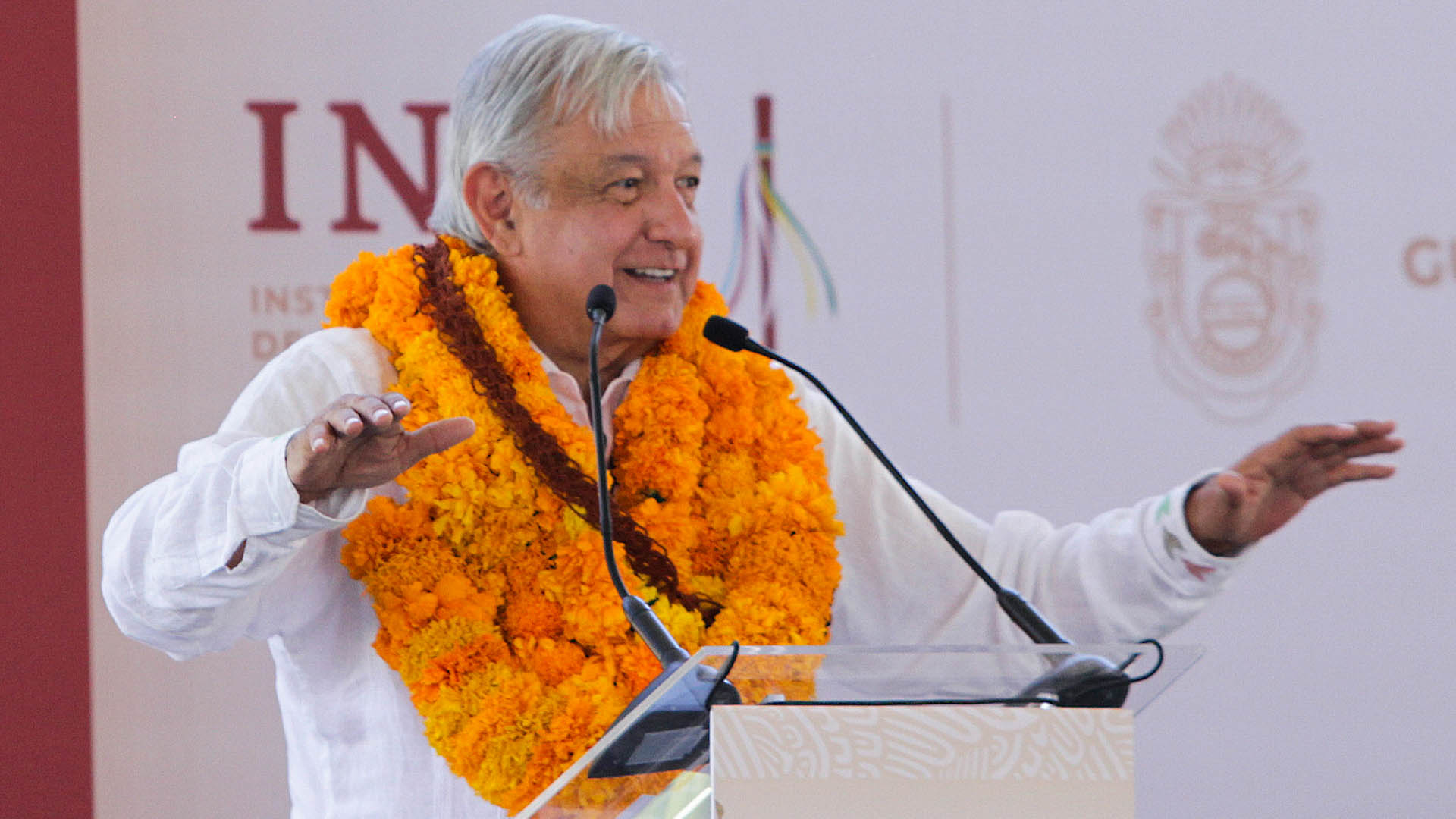 López Obrador invita a celebrar primer año de gobierno en el Zócalo