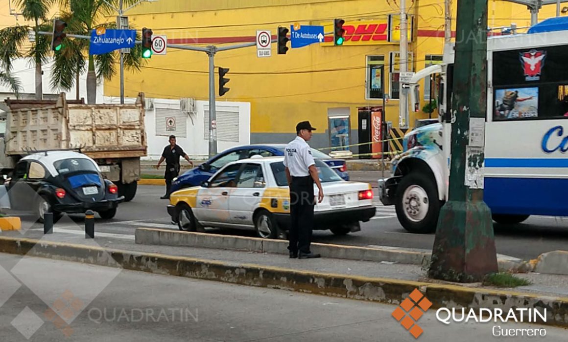Asesinan a tres policías en Acapulco - ataque-a-policias-viales-cuahtemoc-escena-1160x700