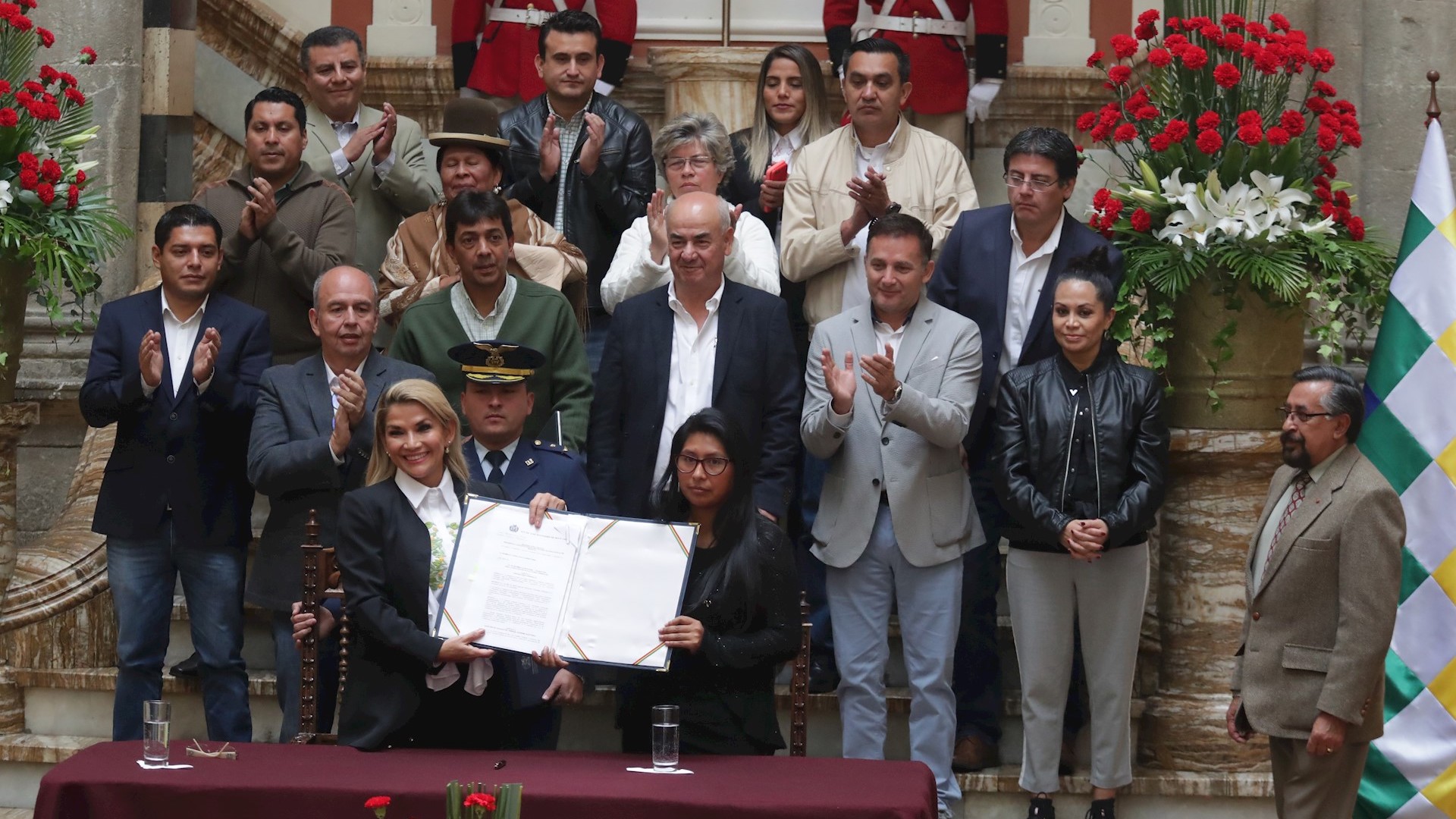 Bolivia ya tiene la esperada ley para ir cuanto antes otra vez a las urnas