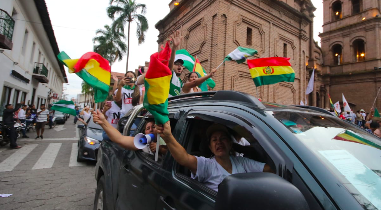 #Video Bolivianos festejan renuncia de Evo Morales