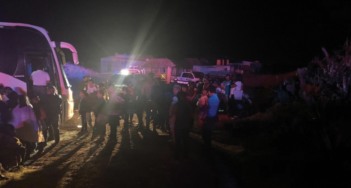 Localizan camión desaparecido con migrantes en Veracruz