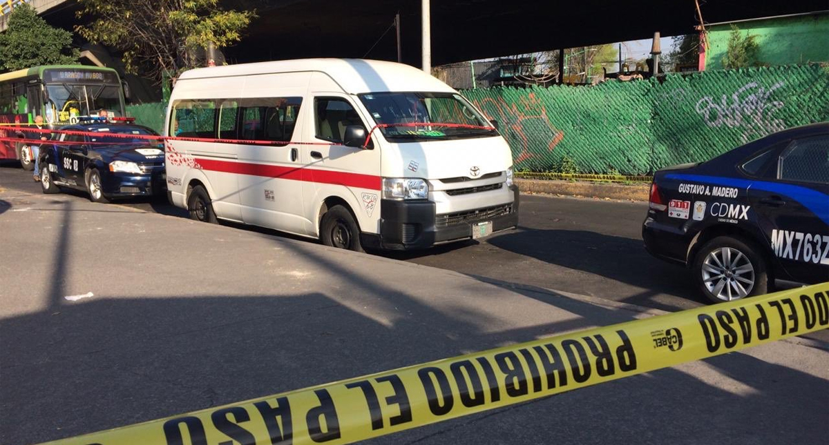 Degüellan a mujer en combi de la Ruta 68 en la GAM