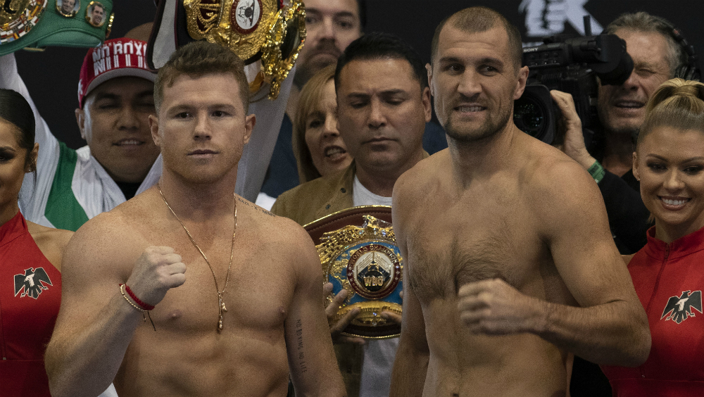 ‘Canelo’ Álvarez “pega primero” en ceremonia de pesaje ‘Canelo’ Álvarez “pega primero” en ceremonia de pesaje