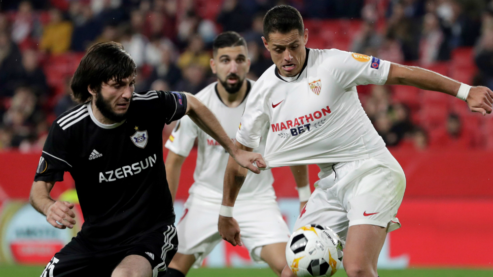 Sevilla y ‘Chicharito’ cumplen con el trámite ante Qarabag
