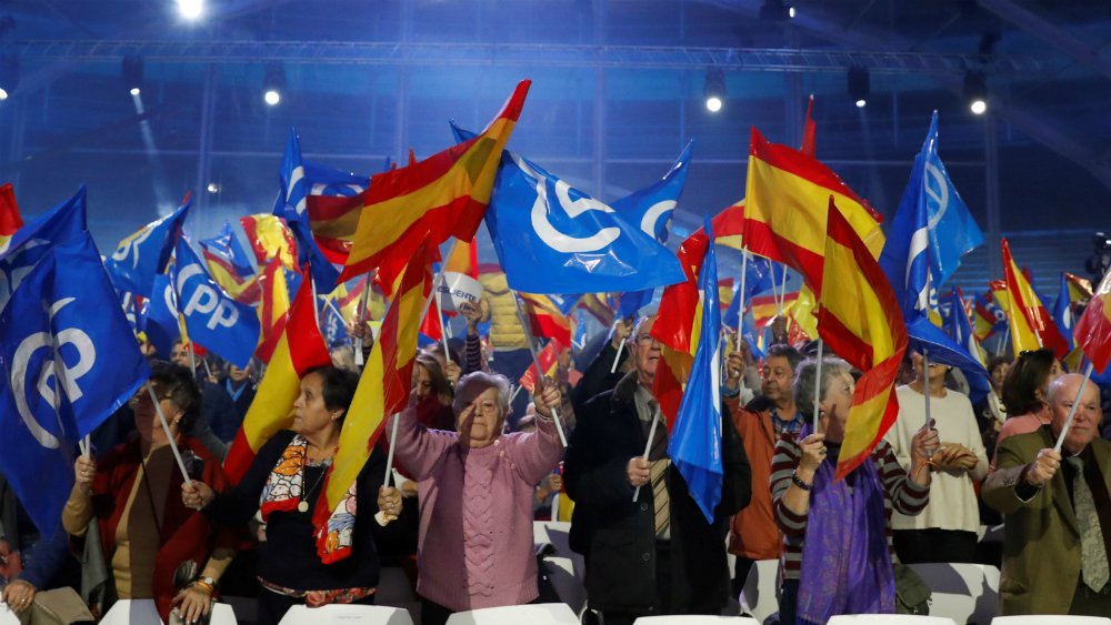 Candidatos a gobernar España apelan al miedo en cierre de campaña
