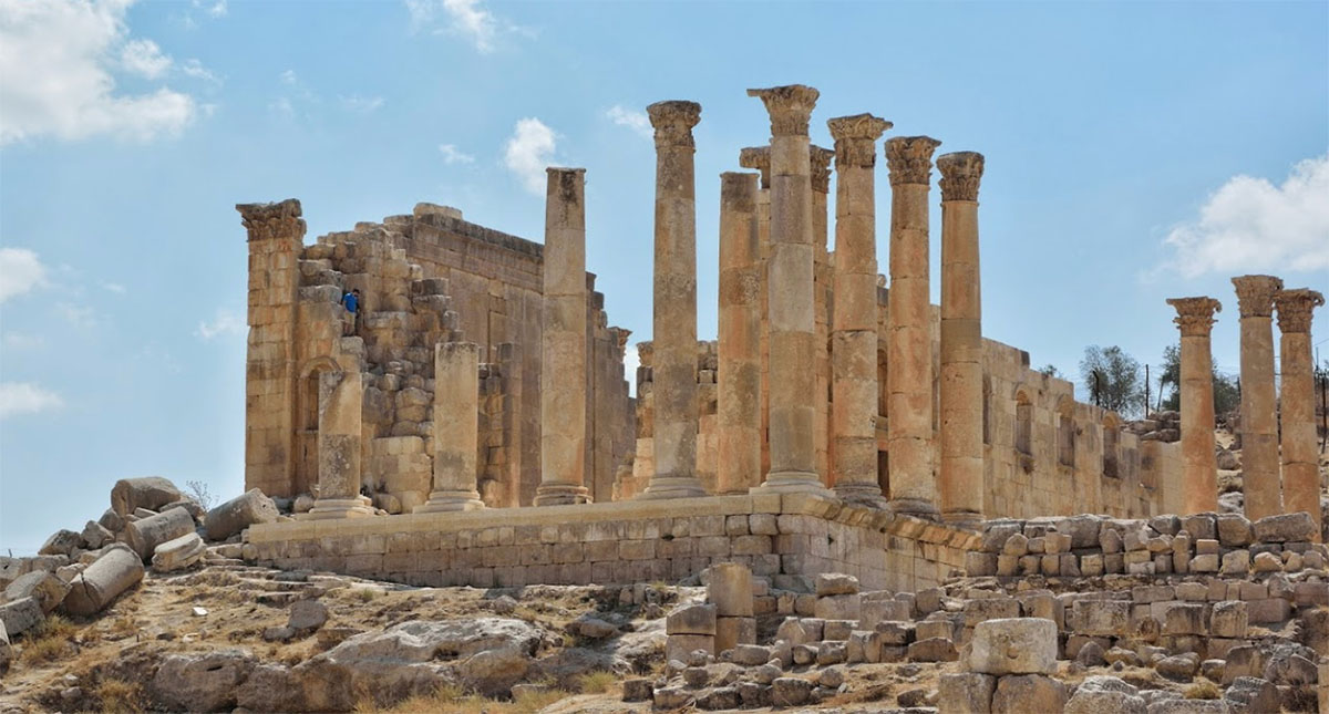 Estables dos de los tres turistas mexicanos apuñalados en Jordania