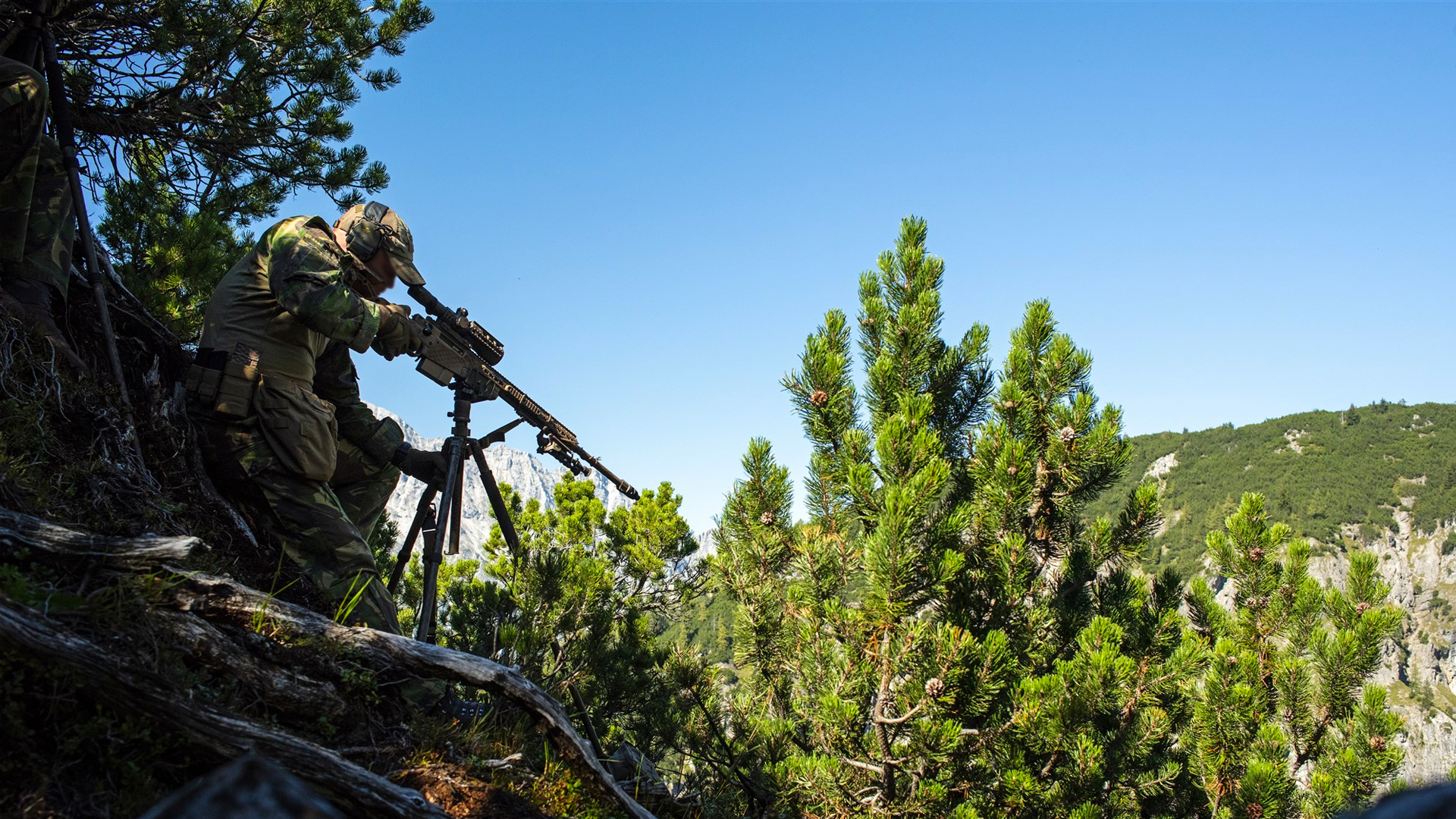 John Bolton advierte que EE.UU. podría retirarse de la OTAN