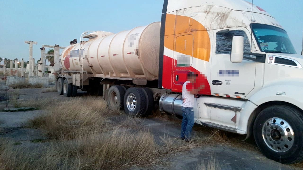 Embargan tractocamiones con combustible ilegal en Tamaulipas - combustible-tamaulipas1
