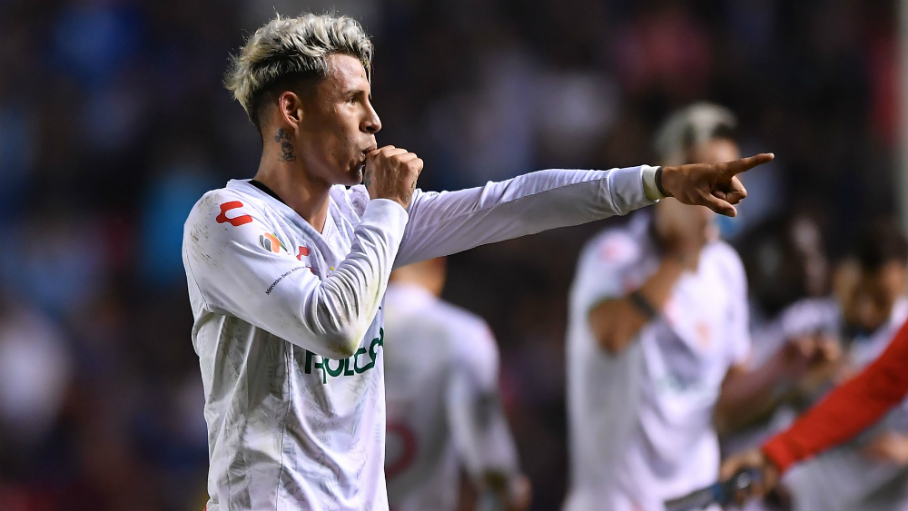 Necaxa sufre, pero avanza a semifinales