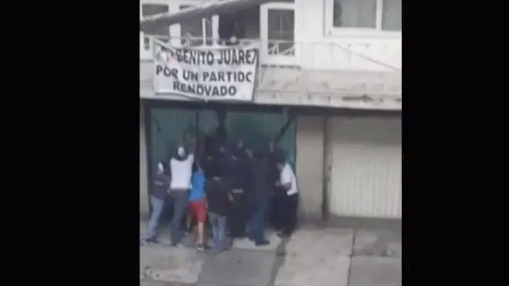 #Video Riña durante intento de desalojo en Tlalpan