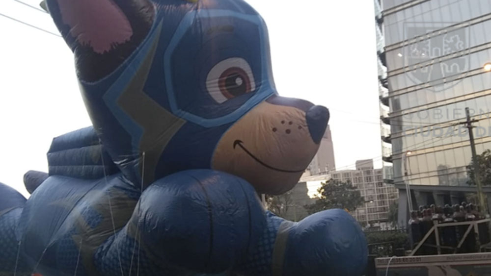 Metrobús ajusta servicio en tres líneas por desfile navideño en Reforma Metrobús ajusta servicio en tres líneas por desfile navideño en Reforma