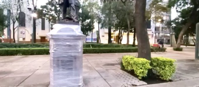 Blindan monumentos y edificios históricos por marcha feminista - ekowdghu8aaedw8