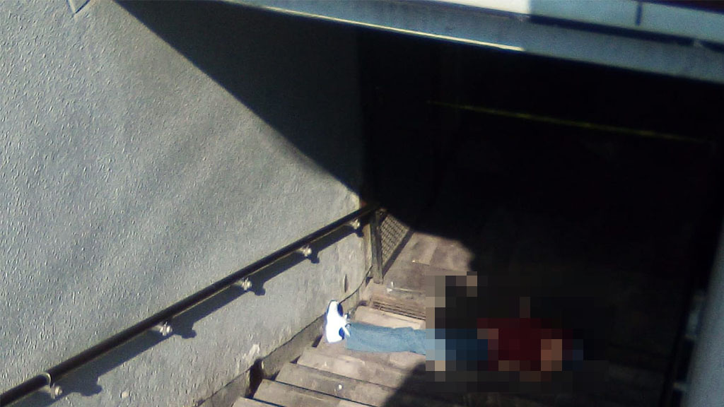 Hombre muere en escaleras del Metro Mixiuhca - el-hombre-que-murio-en-las-escaleras-del-metro-tenia-40-anos-aproximadamente