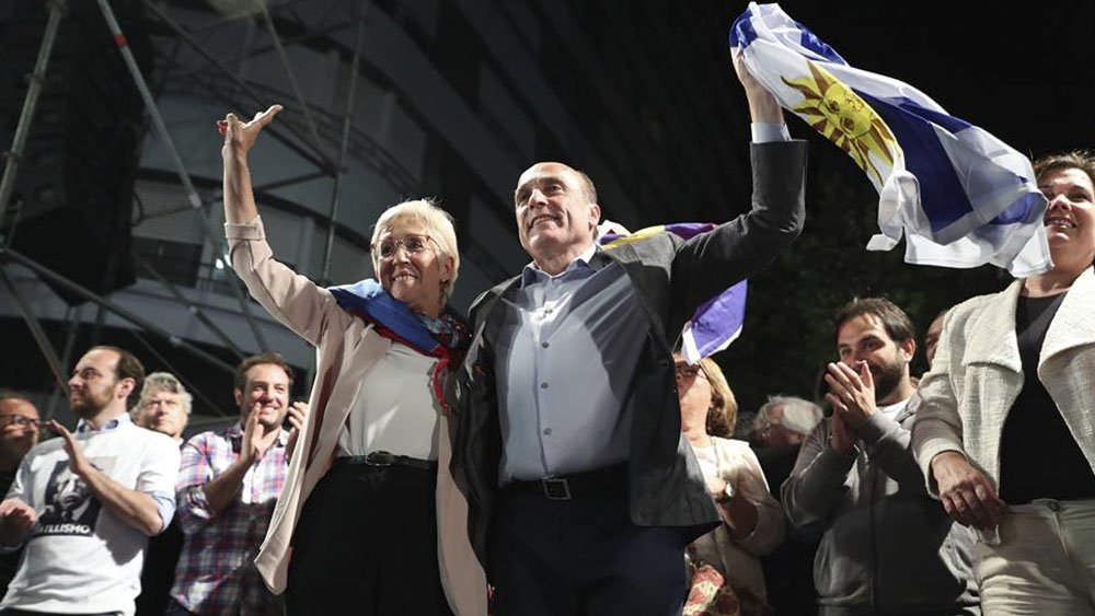 Incertidumbre tras empate técnico entre candidatos en Uruguay