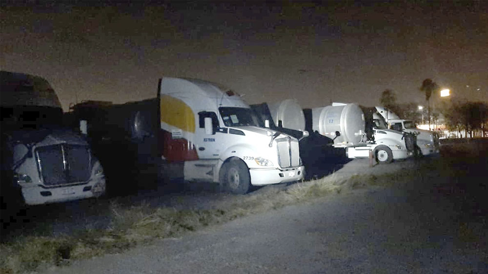 Embargan tractocamiones con combustible ilegal en Tamaulipas