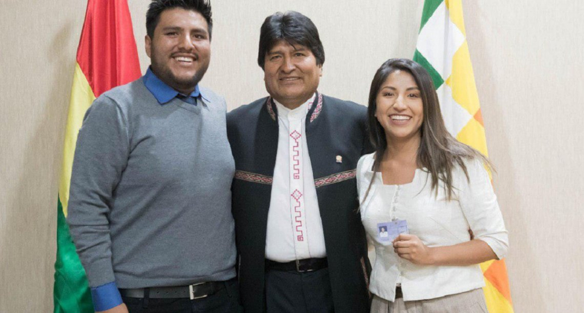 Hijos de Evo Morales viajan rumbo a Buenos Aires Hijos de Evo Morales viajan rumbo a Buenos Aires