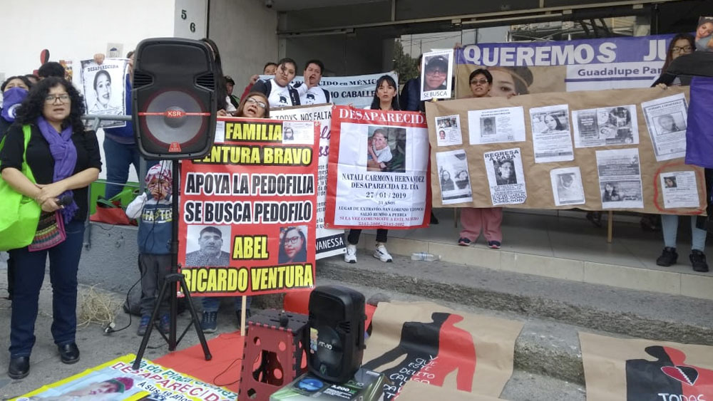 Feministas bloquean accesos a la PGJ