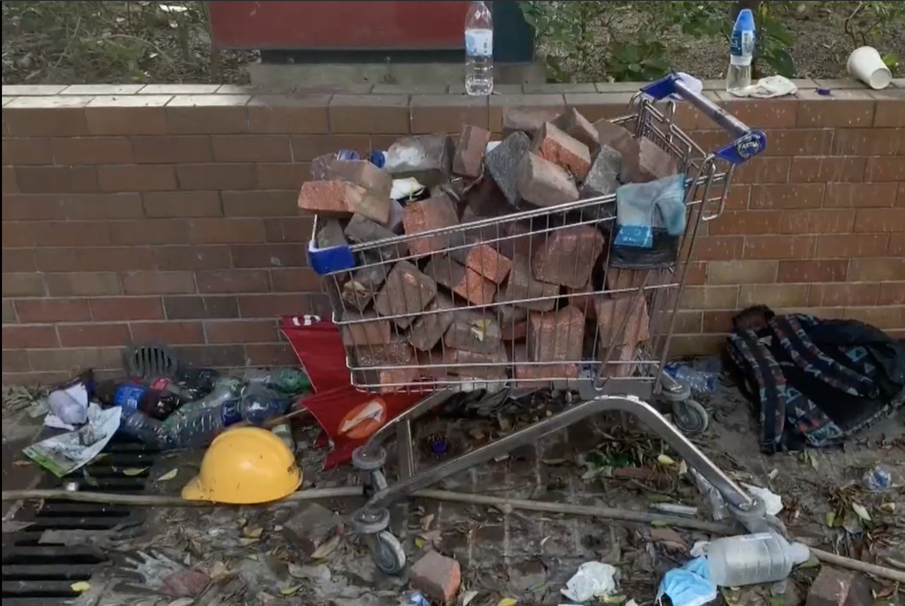 El asedio policial a la Politécnica de Hong Kong se acerca a su fin