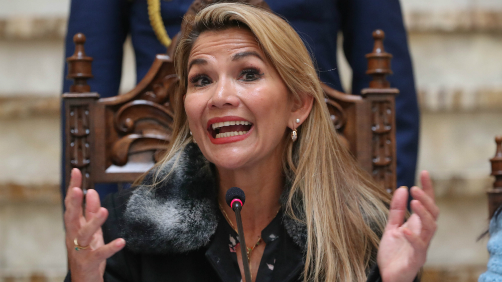 Tono conservador y religioso de Áñez ocasionaría más división, afirma The New York Times