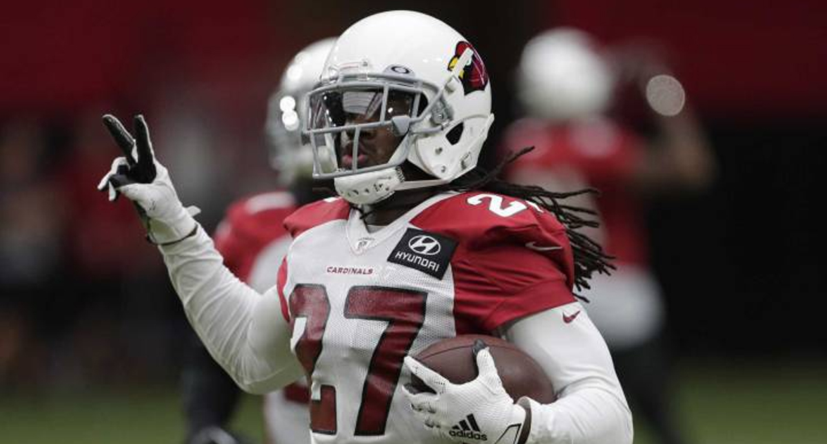NFL suspende indefinidamente a Josh Shaw de los Cardinals