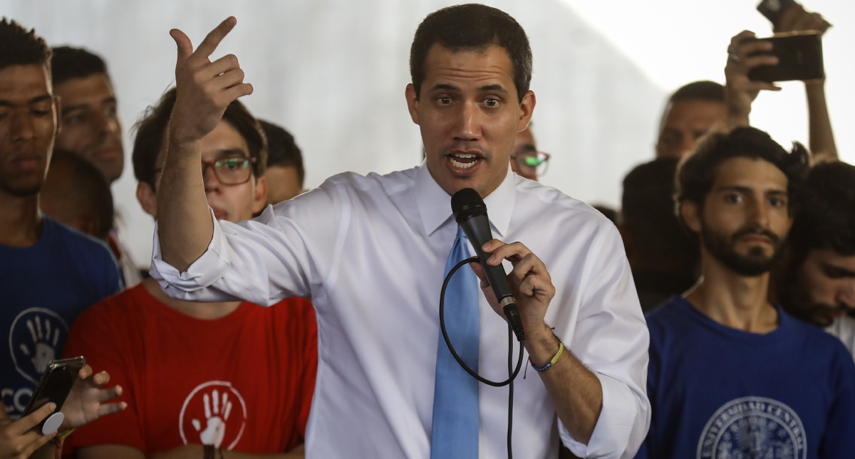 Guaidó llama a protestar de forma sostenida el sábado en Venezuela