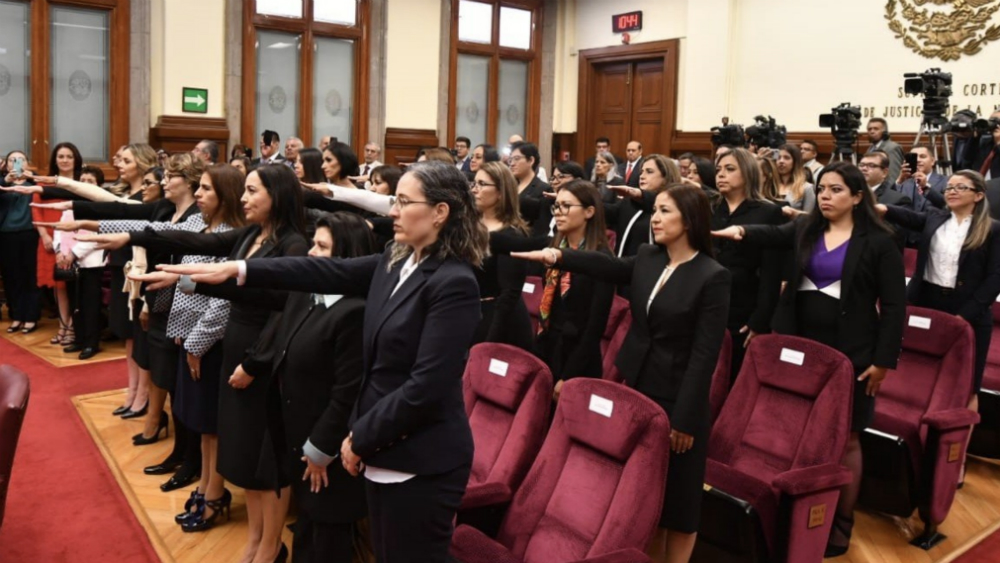 Toman protesta 25 nuevas juezas del Poder Judicial Federal