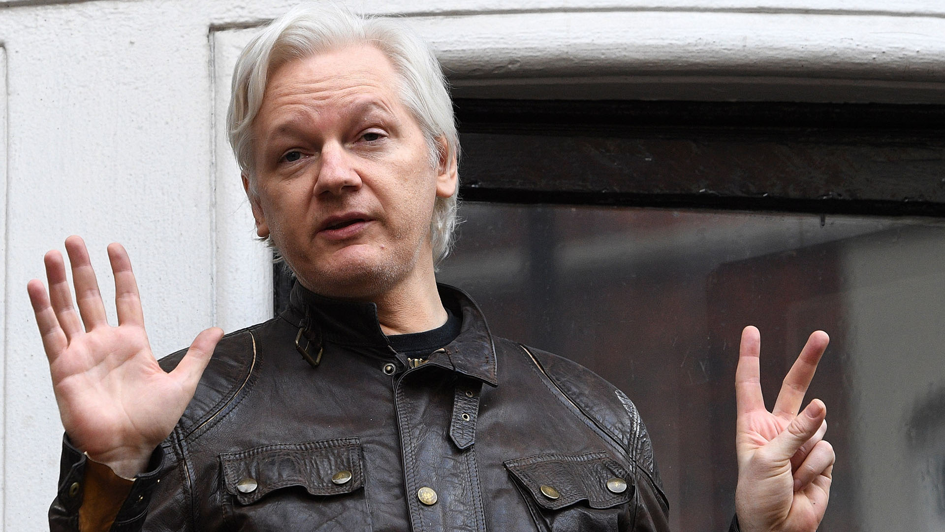 Pide AMLO liberación del periodista Julian Assange y reitera su ofrecimiento de asilo Pide AMLO liberación del periodista Julian Assange y reitera su ofrecimiento de asilo