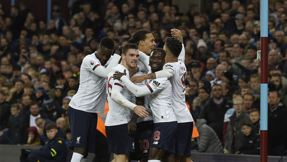 Liverpool remonta contra el Aston Villa y se mantiene invicto