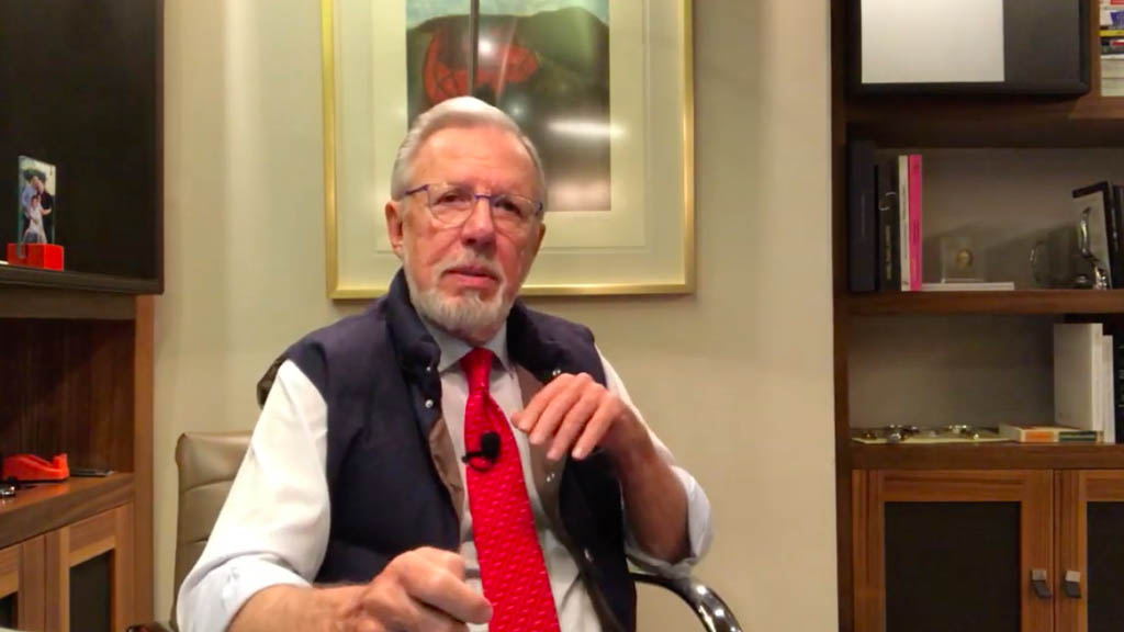 Sin tocarle una coma