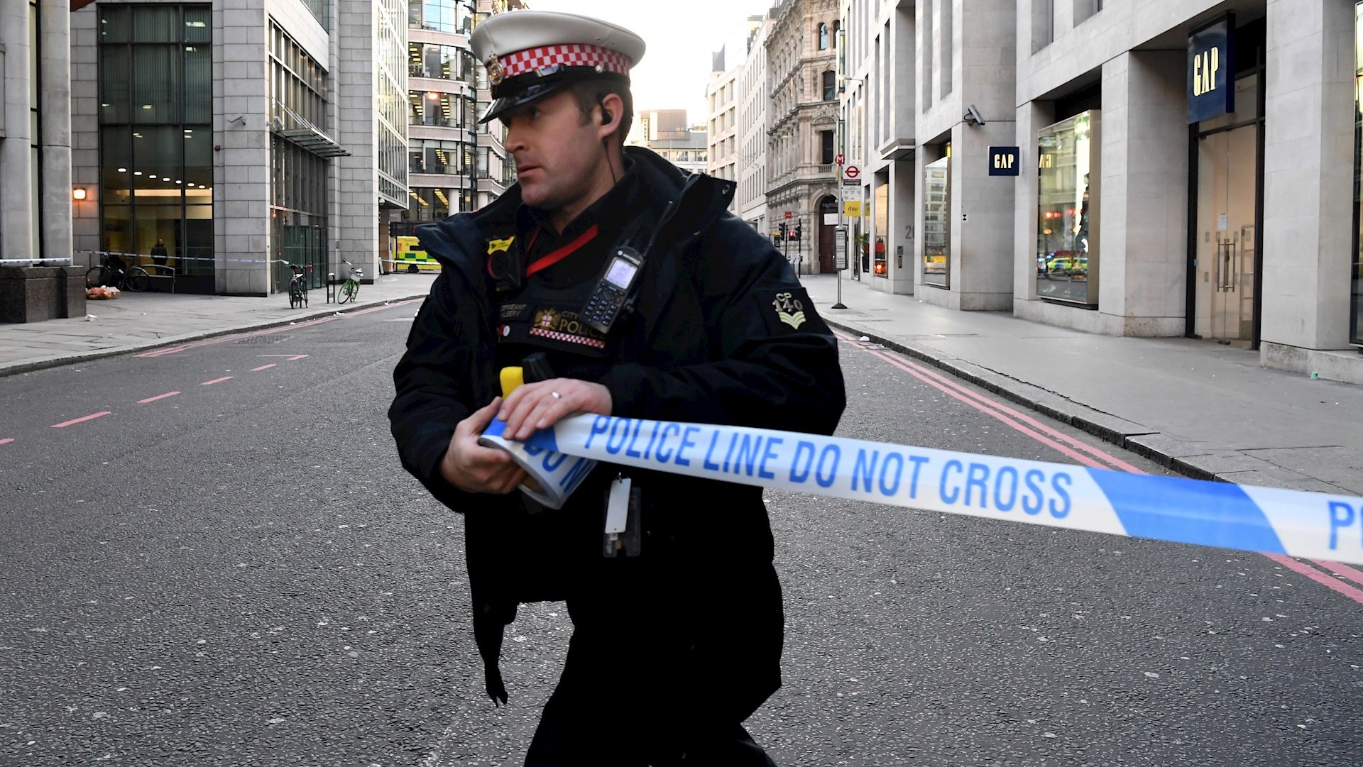 Dos muertos y tres heridos en el ataque terrorista en el Puente de Londres