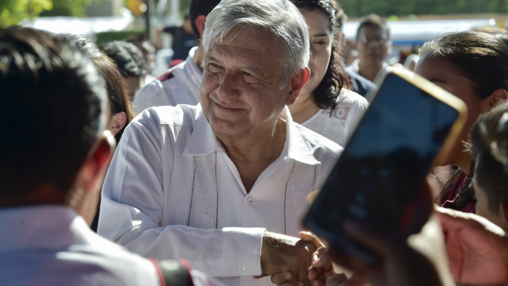 AMLO insiste en que España e Iglesia pidan perdón por abusos en la Conquista