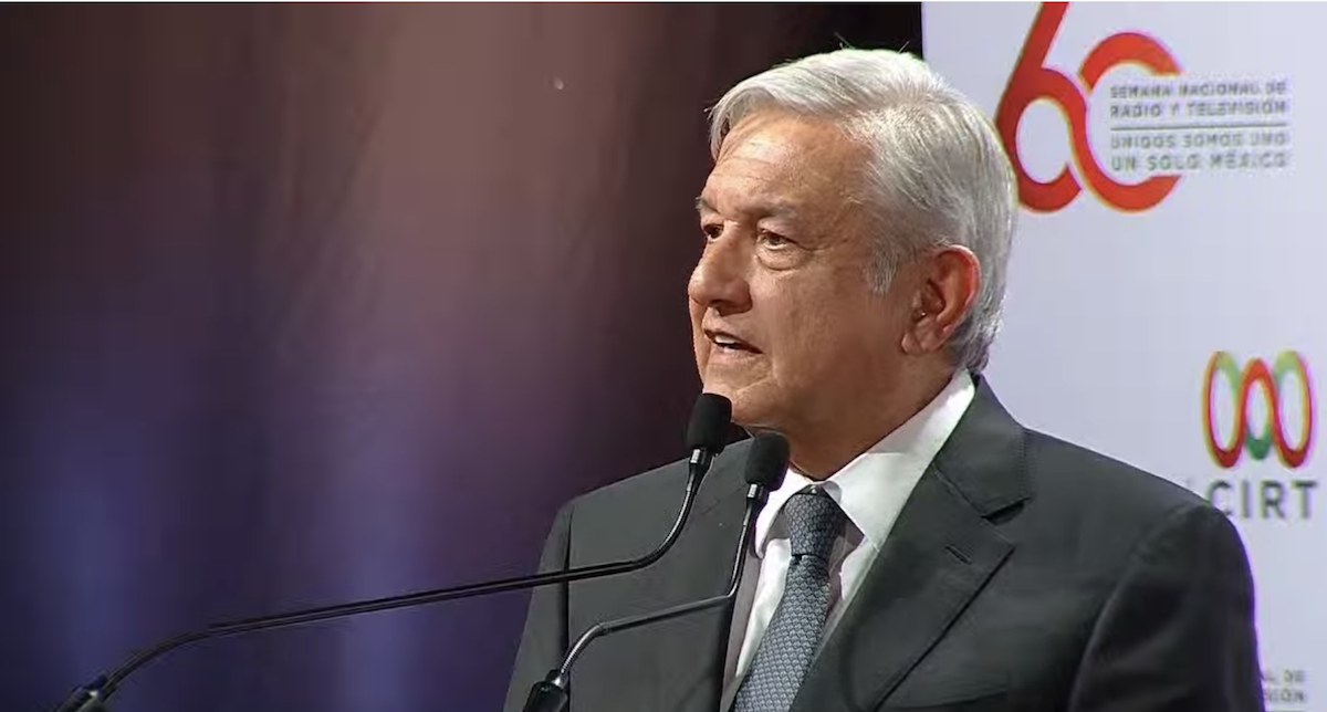 Revisará López Obrador reducción de tiempos oficiales