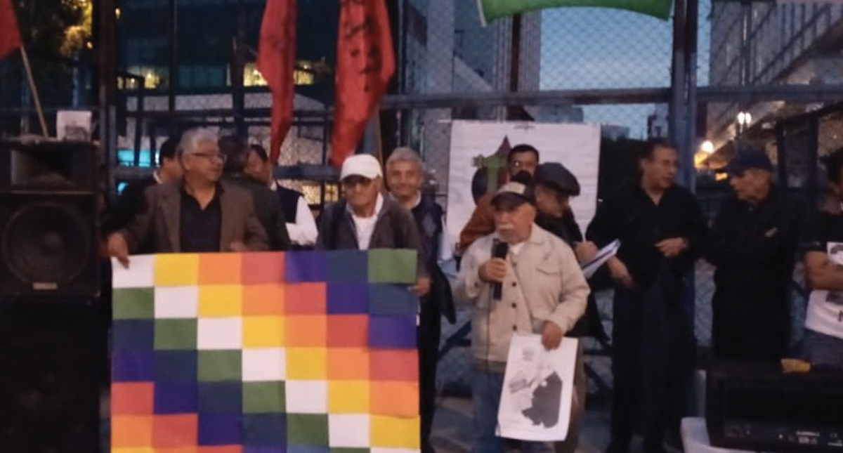 Manifestación a favor de Evo Morales en embajada de EE.UU. en México