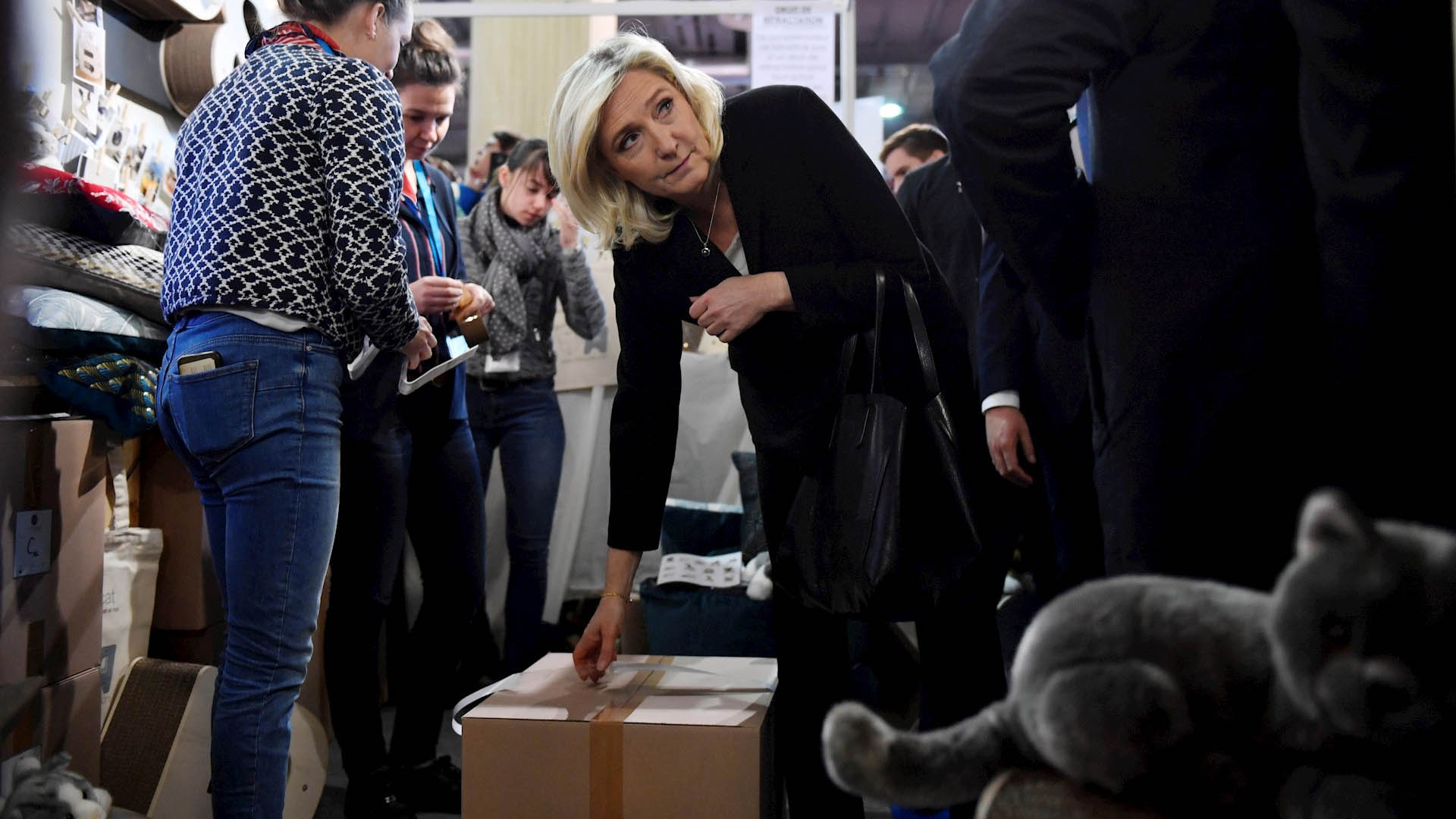 Marine Le Pen felicita a Vox por su “fulgurante progresión” en elecciones de España