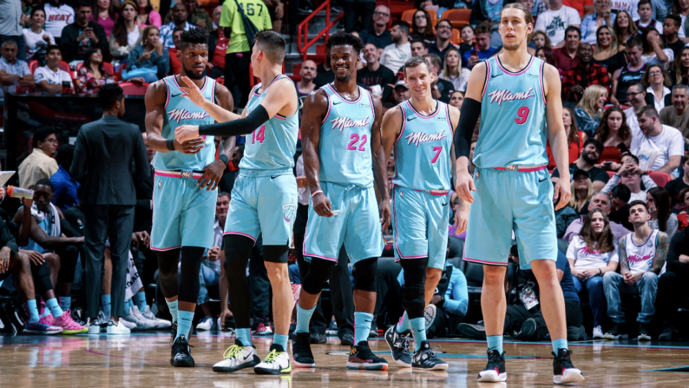 Heat de Miami hunde a Warriors de Golden State