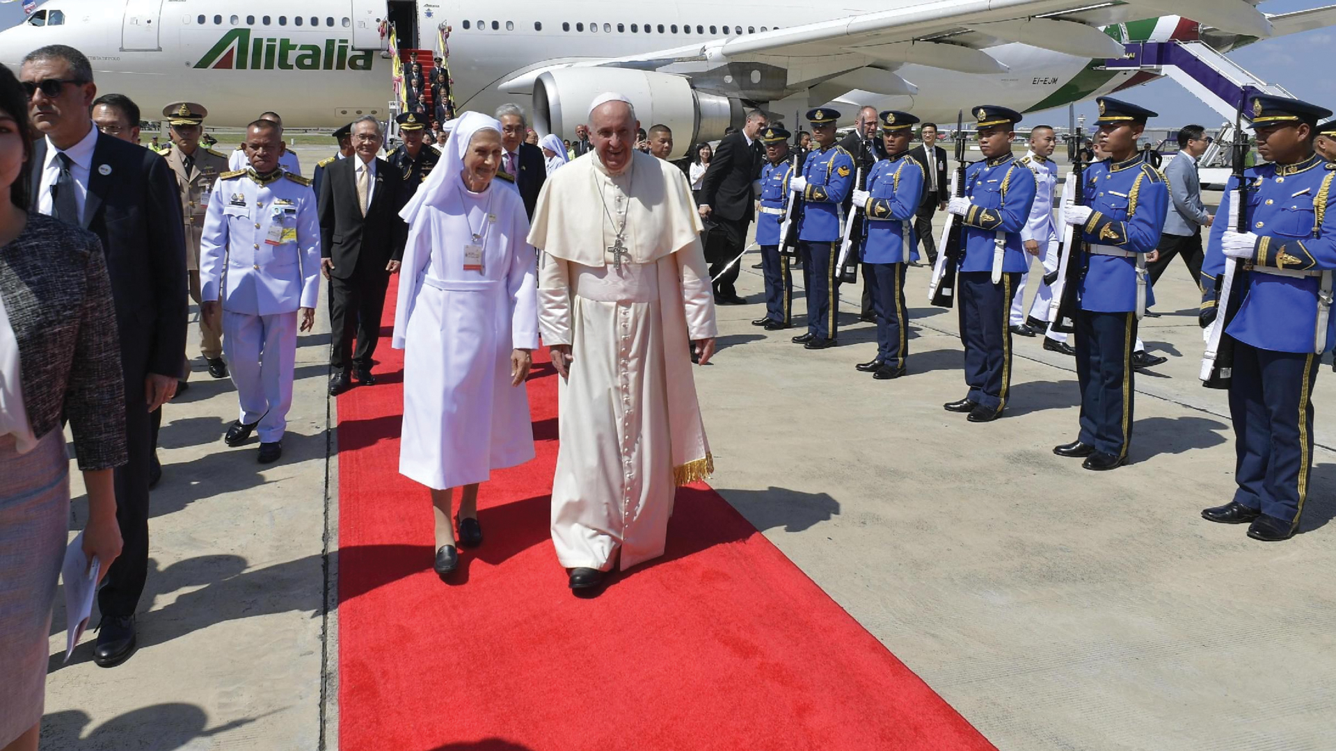 Papa Francisco inicia visita a Tailandia