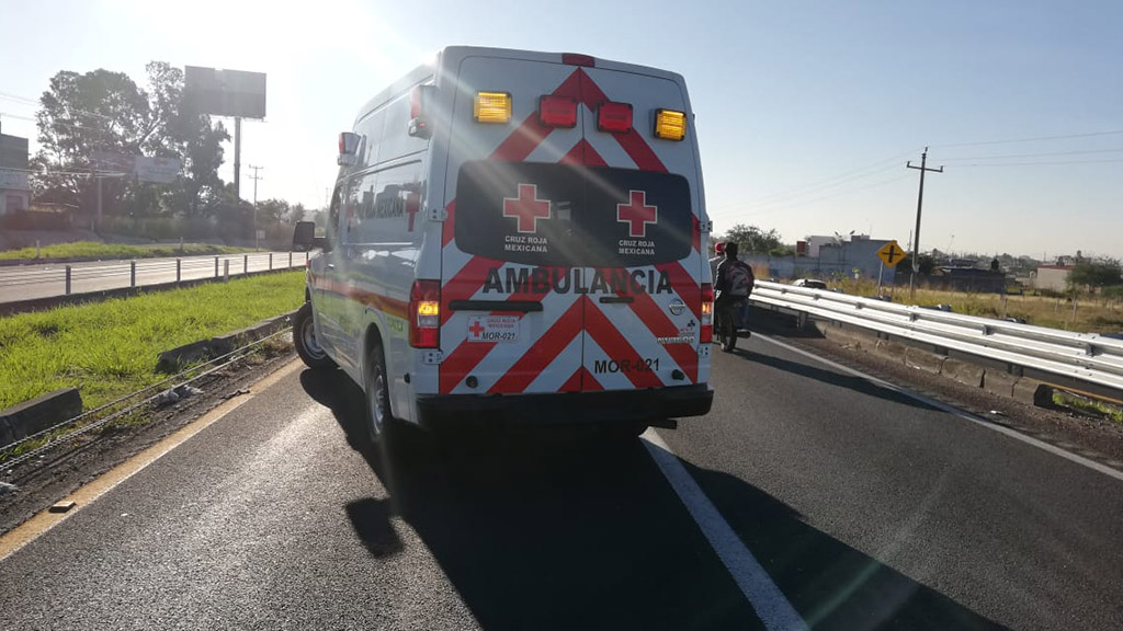 Hombre muere atropellado en la autopista La Pera-Cuautla