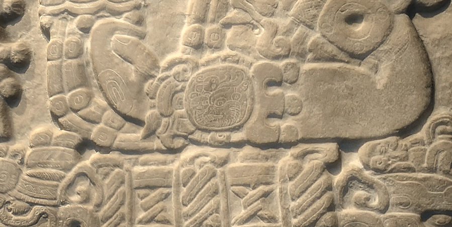 Nariz Curva y Rana Humeante, la epopeya teotihuacana - piedra2