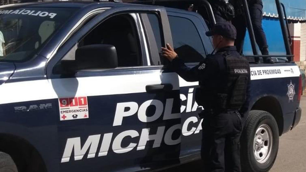 Detienen en Michoacán a siete policías por asesinato de comerciante