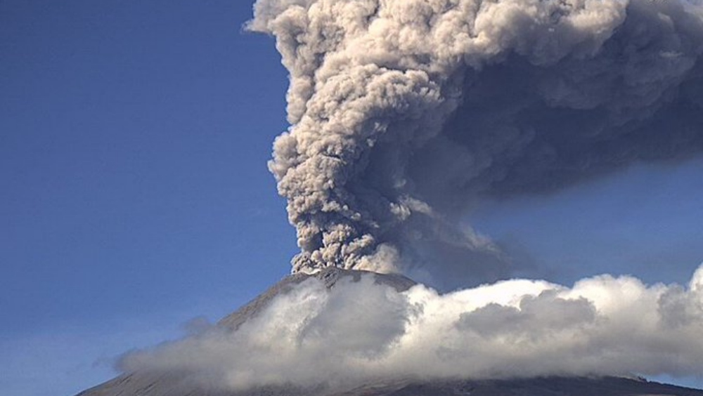 Alertan por dos exhalaciones del Popocatépetl esta mañana