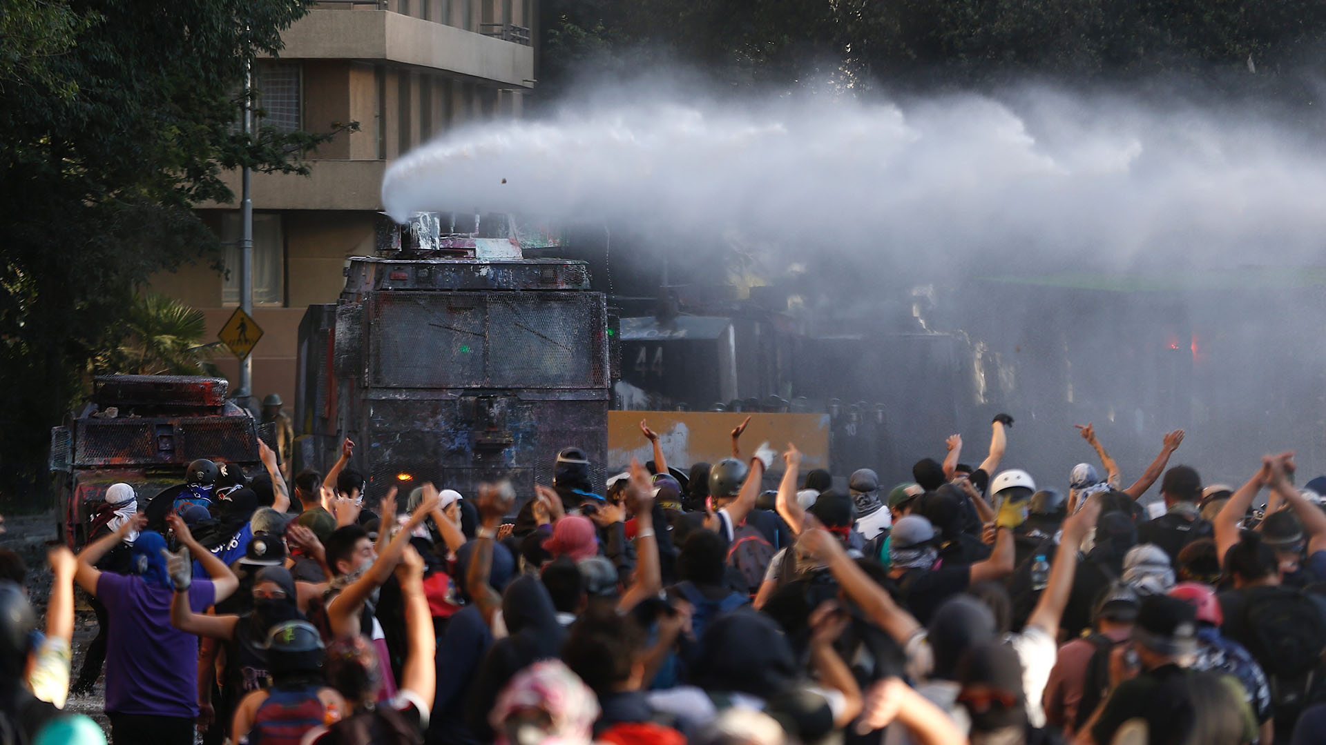 AI condena ‘sorpresivo’ uso excesivo de fuerza en protestas de Chile