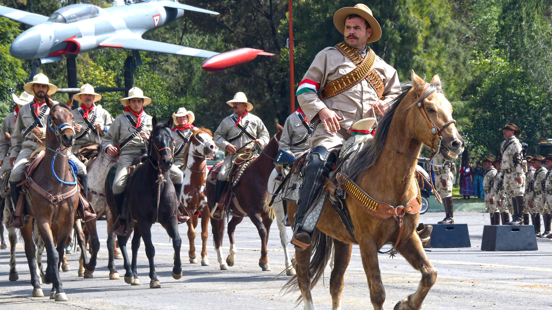 #Video Todo listo para desfile de la Revolución Mexicana en el Zócalo