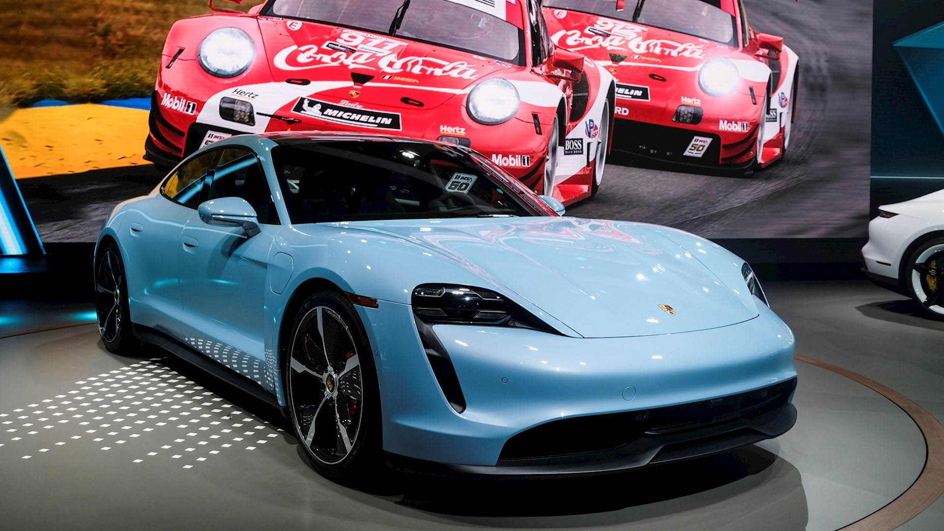 Salón del Automóvil de Los Ángeles abre con miras a la electricidad - salon-automovil-los-angeles-porsche-taycan