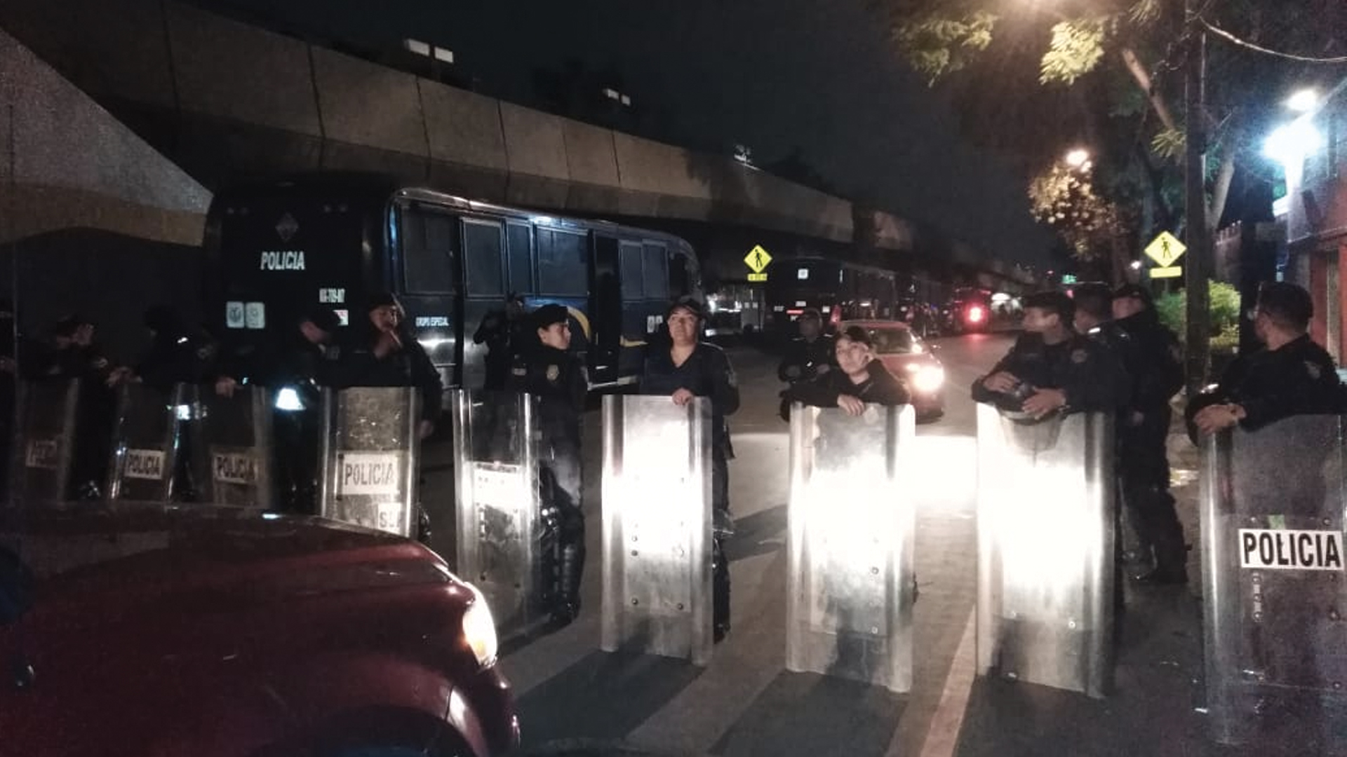 Montan operativo en San Lázaro para evitar que campesinos irrumpan en desfile