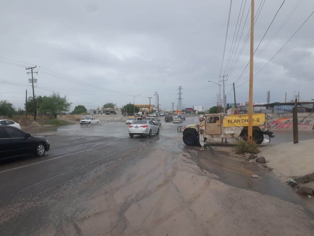 Continúan labores de rescate tras el paso de Raymond en BC - sedena-04